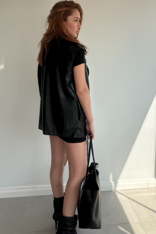 Zımbalı Deri Yelek