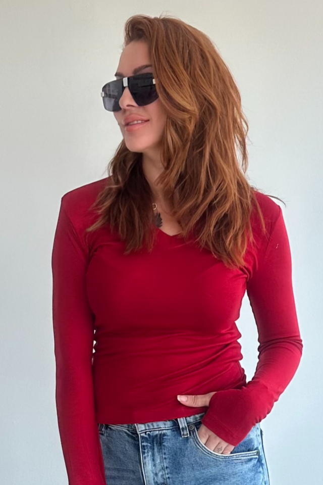 Kımızı V Yaka  Parmak Geçmeli Bluz