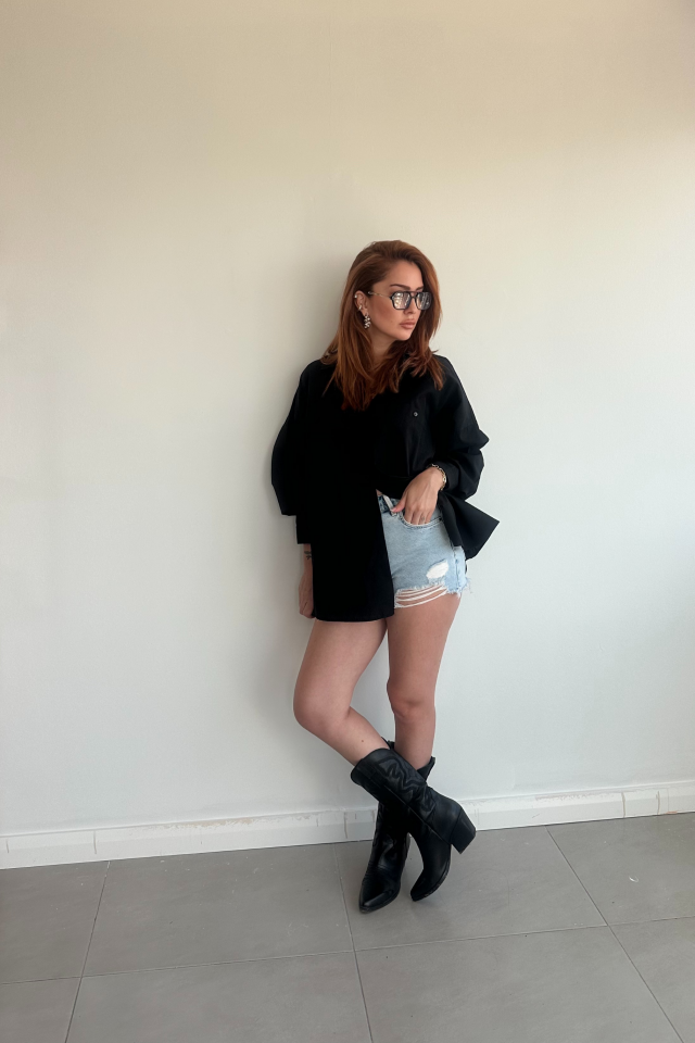 Siyah Tek Cepli Gömlek