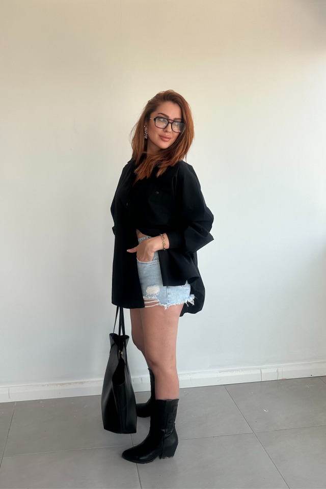 Siyah Tek Cepli Gömlek