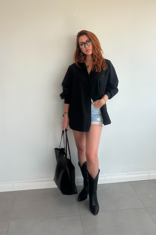 Siyah Tek Cepli Gömlek