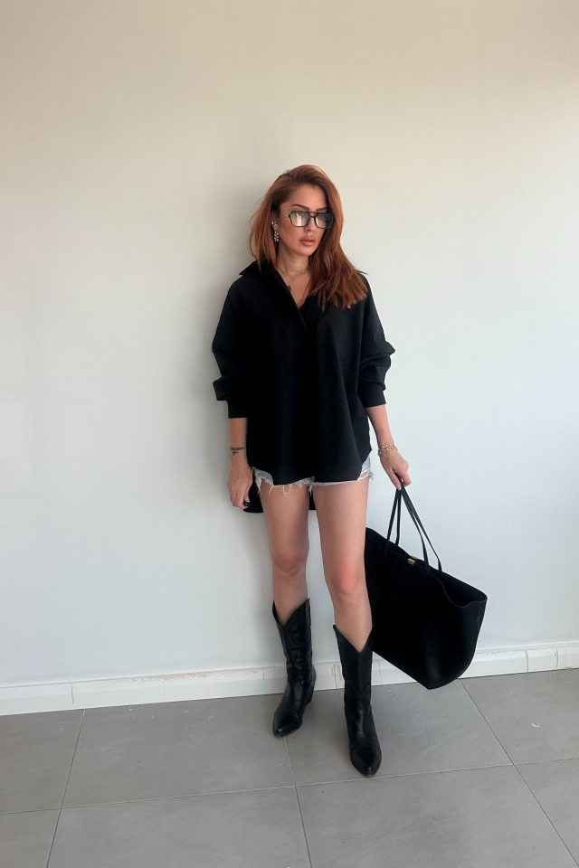 Siyah Tek Cepli Gömlek