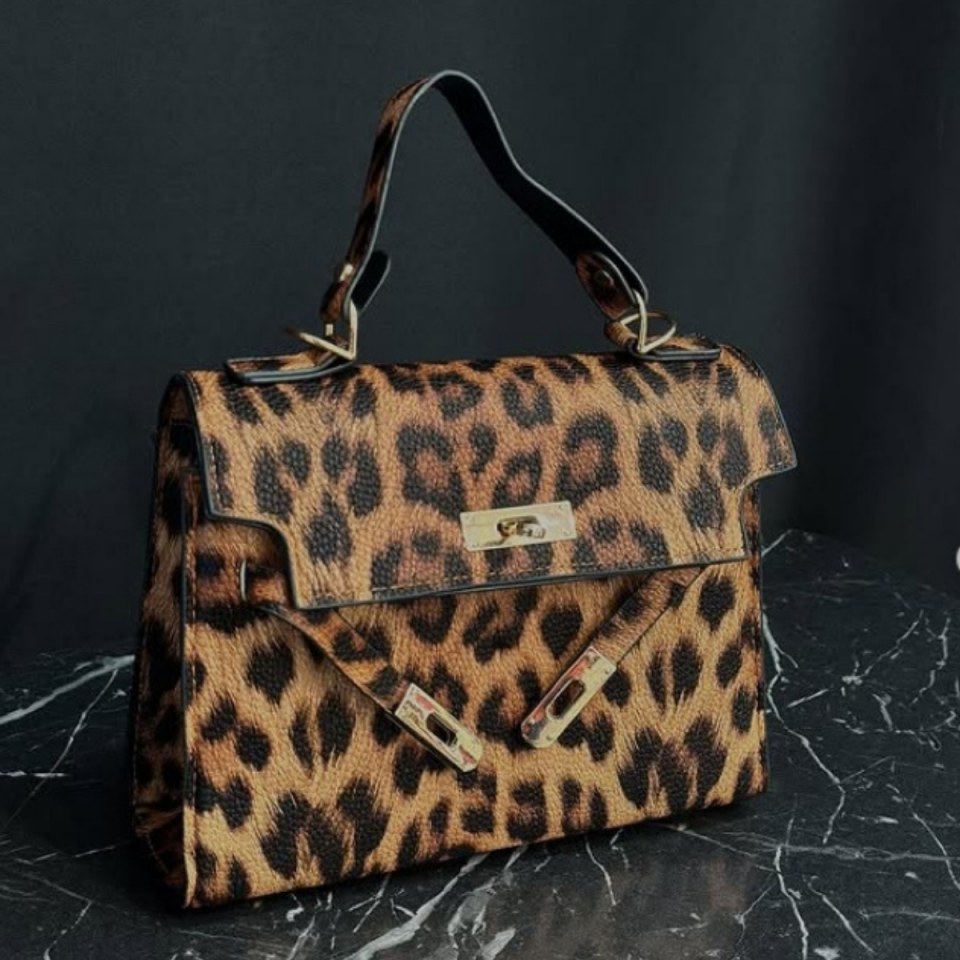 Leopar Desenli Çanta