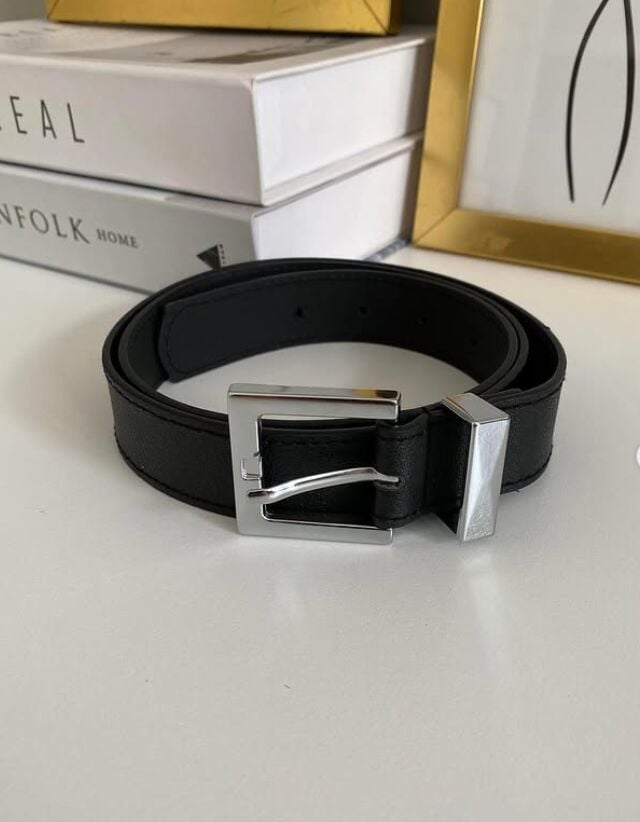 Metal Tokalı Siyah Kemer