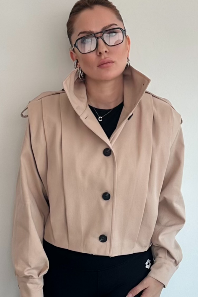 Yüksek Yakalı Kısa Camel Trençkot