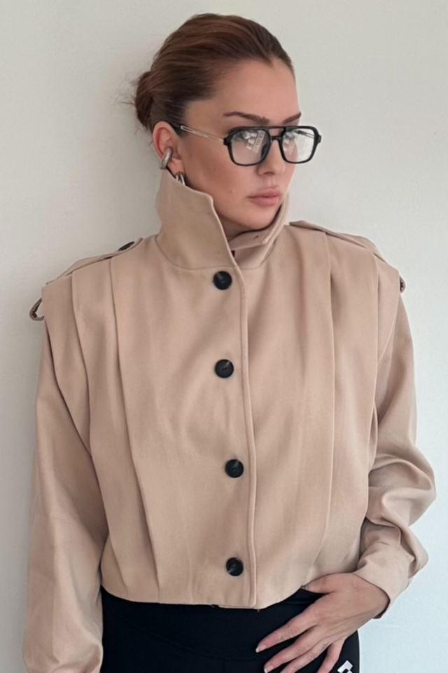 Yüksek Yakalı Kısa Camel Trençkot