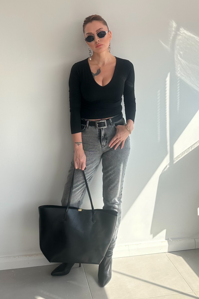 Uzun Kollu V Yaka Bluz