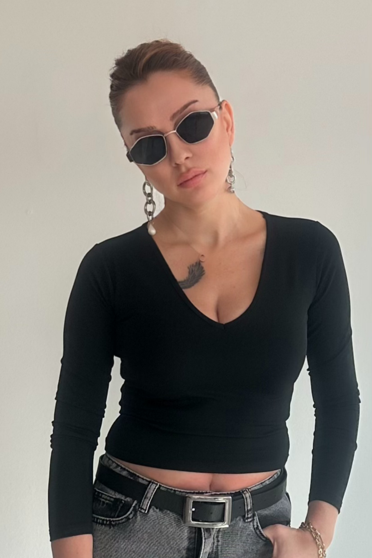 Uzun Kollu V Yaka Bluz