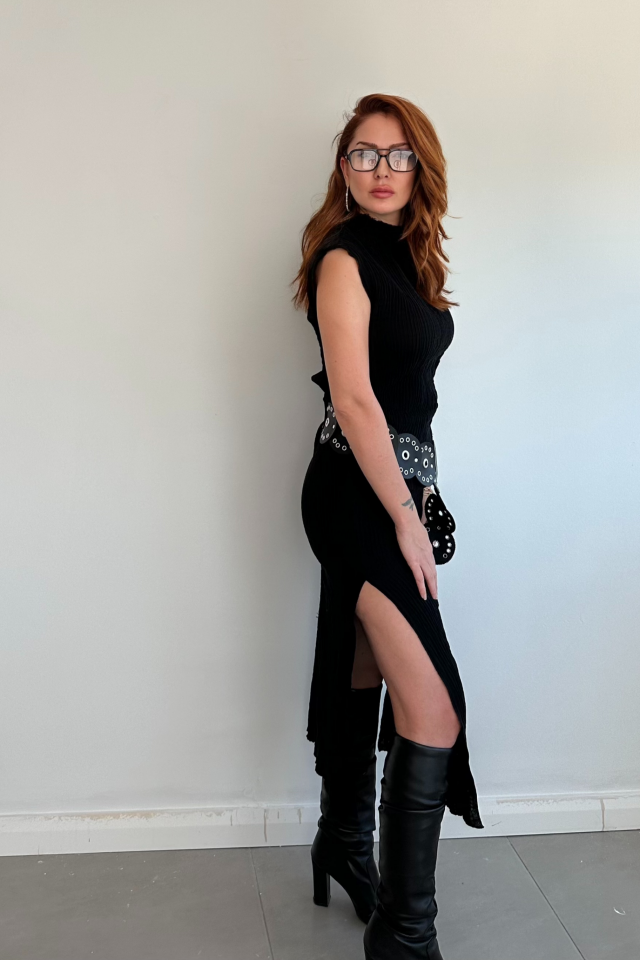 Yandan Yırtmaçlı Uzun Elbise