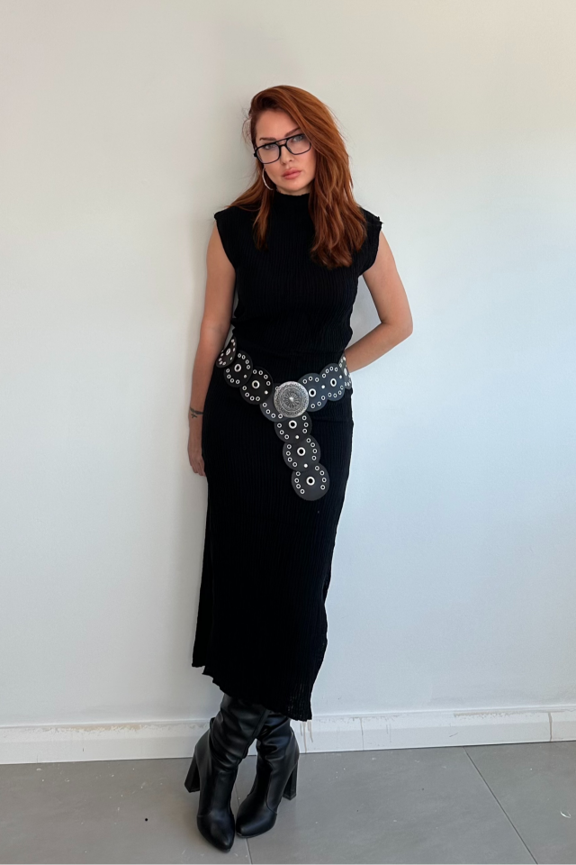 Yandan Yırtmaçlı Uzun Elbise