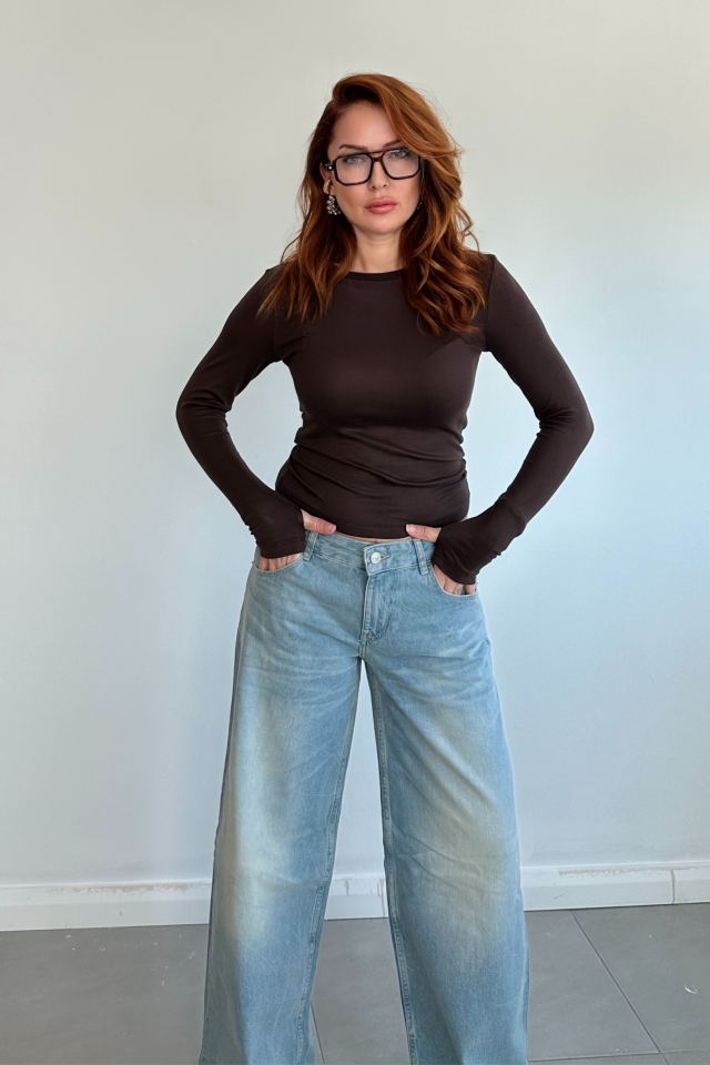 Acı Kahve Parmak Geçirmeli Bluz