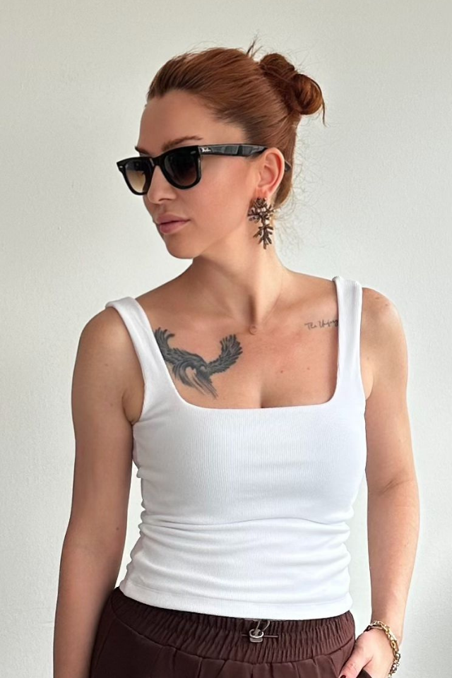 Beyaz Kare Yaka Kaşkorse Bluz